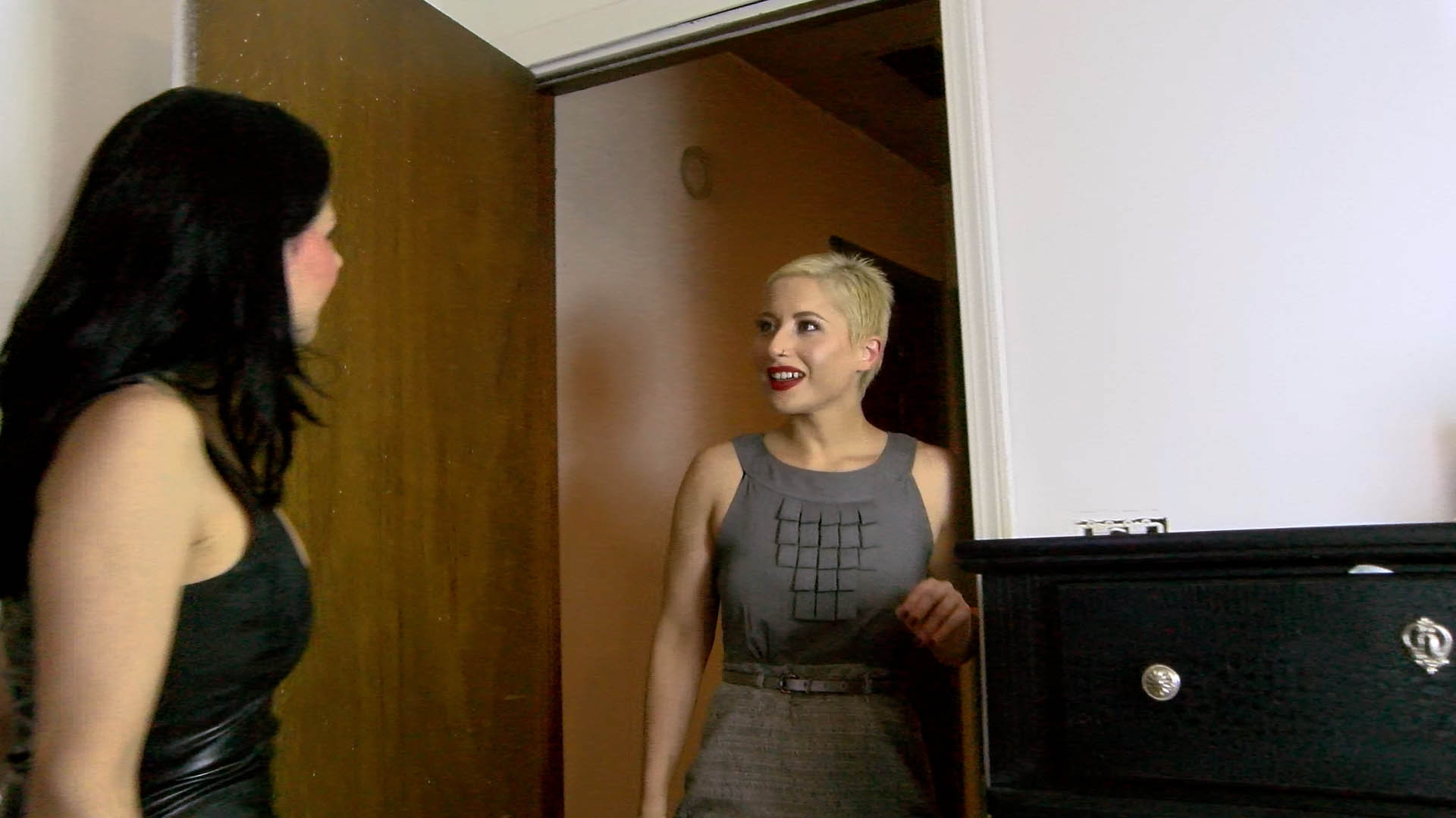 The Black Widow Episode 1 4K - Image 3