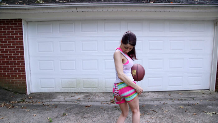 Double Foul 4K - Image 5