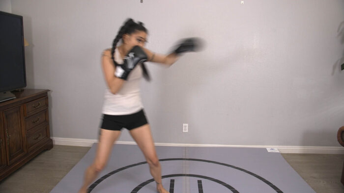 Nicole First MMA Main Event 4K - Image 12