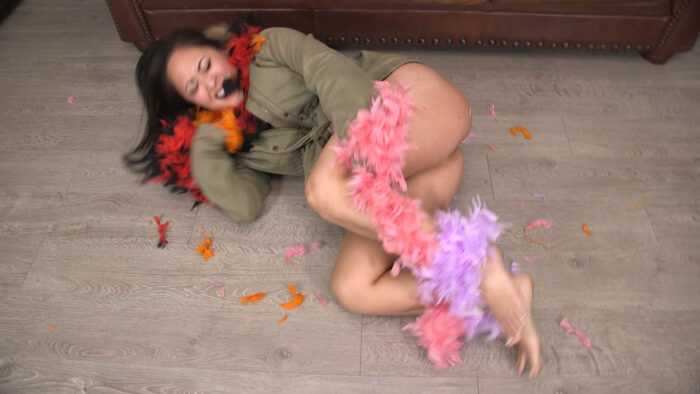 Sumiko's Fluffy Bondage 4K - Image 14