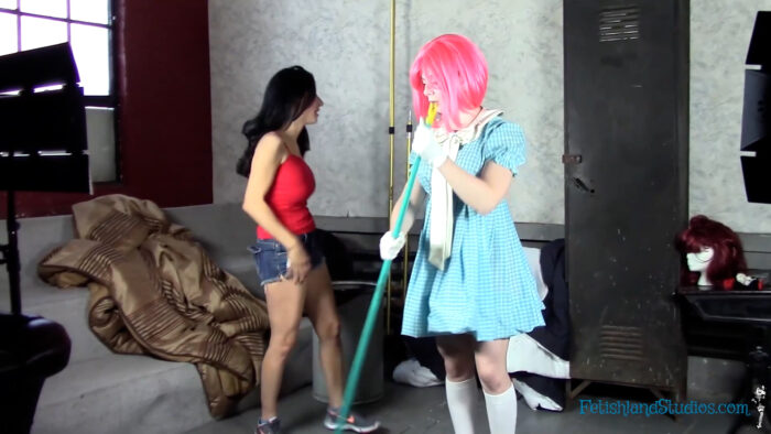 A Mechanical Housekeeper 4K - Image 6