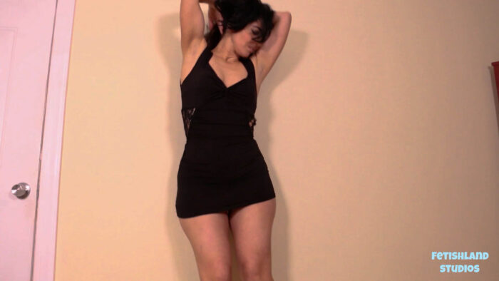 She Gets all the Guys 4K - Image 25