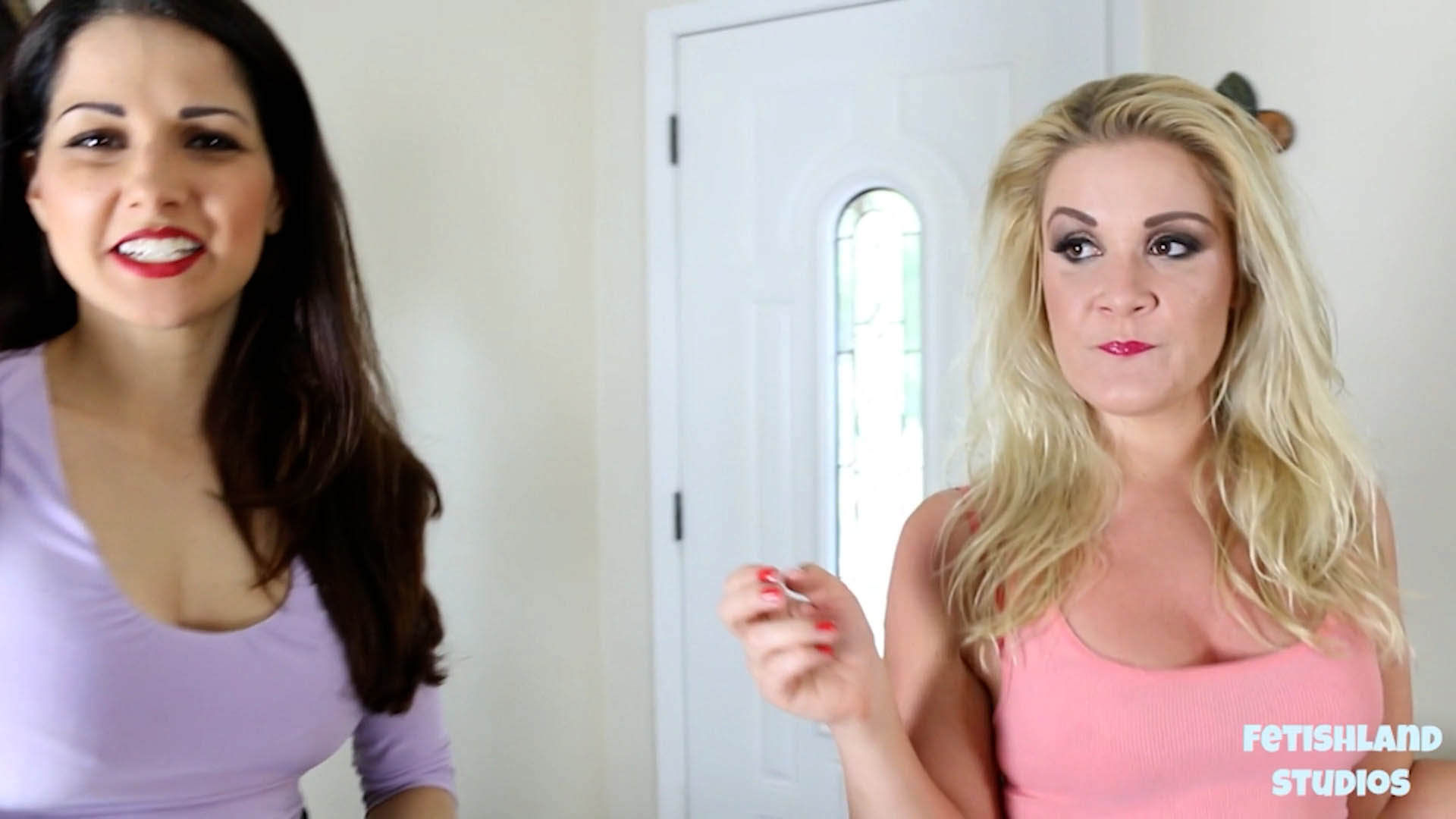 The Glitchy Home Decorator 4K - Image 5