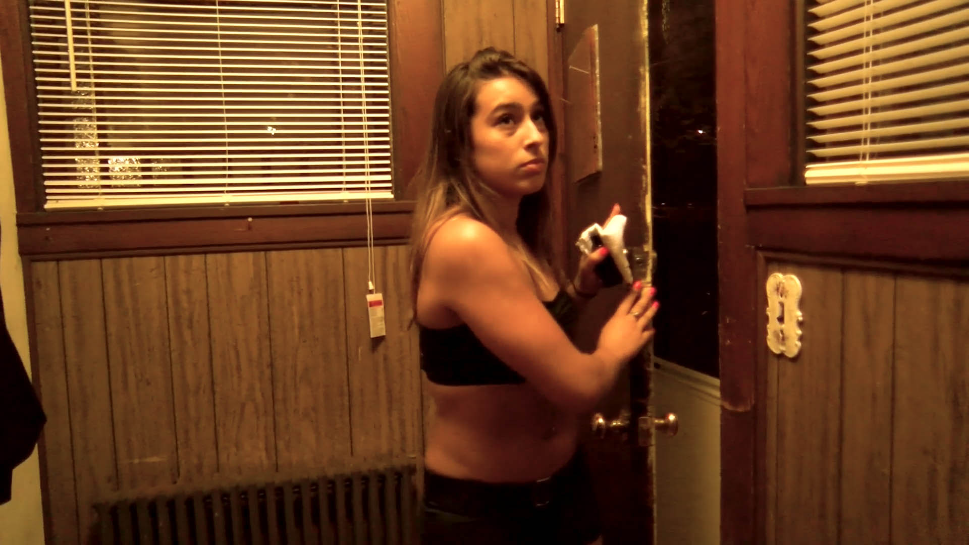 Foot Work Undercover 4K - Image 11