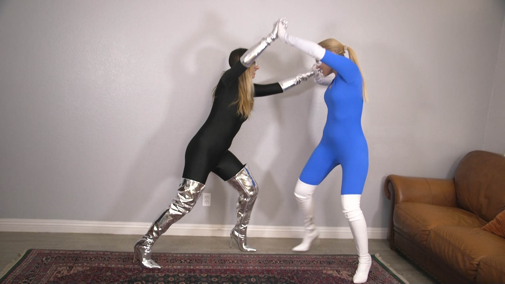 Blue Katana vs. Silver Star 4K - Image 12