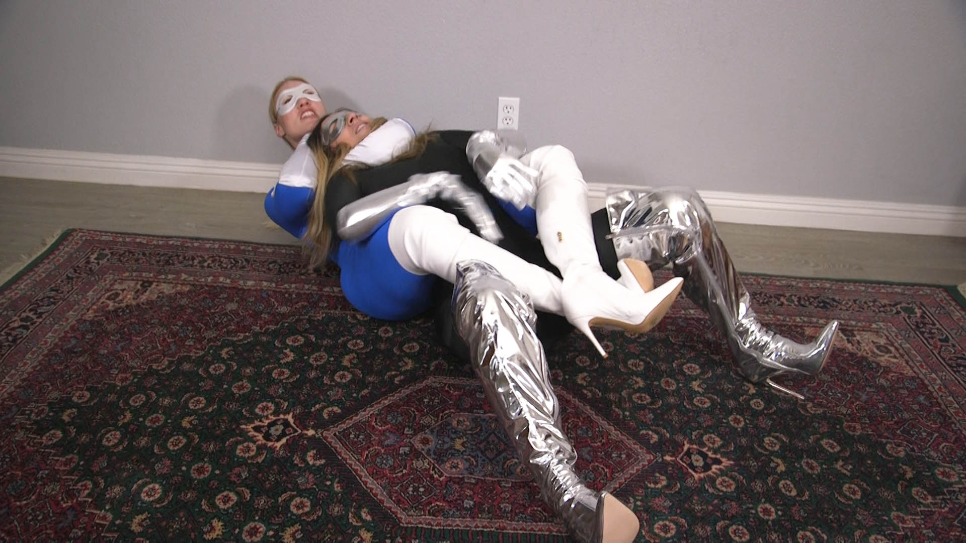 Blue Katana vs. Silver Star 4K - Image 11