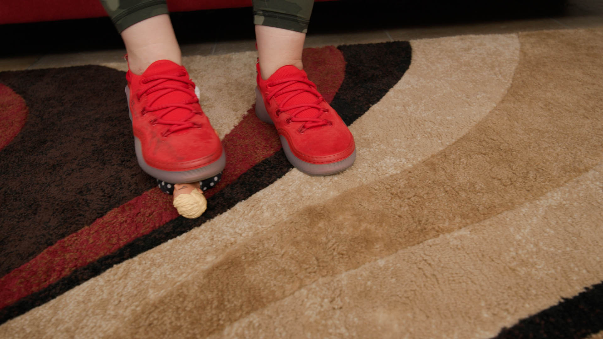 Lots of Insecurities 4K - Image 10