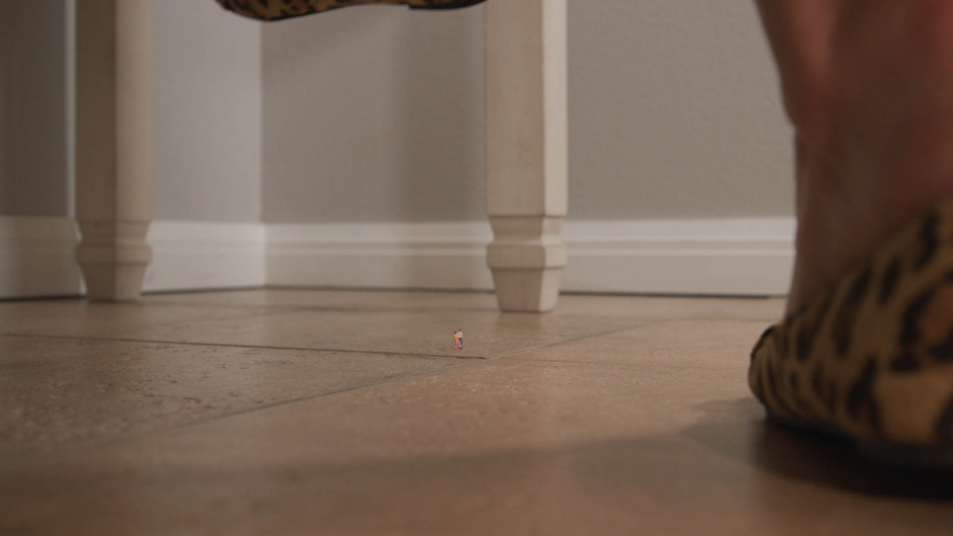 The CEO’s Tiny Assistant 4K - Image 15