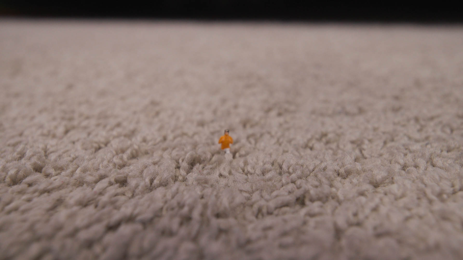 Shrunk in the Act 4K - Image 23