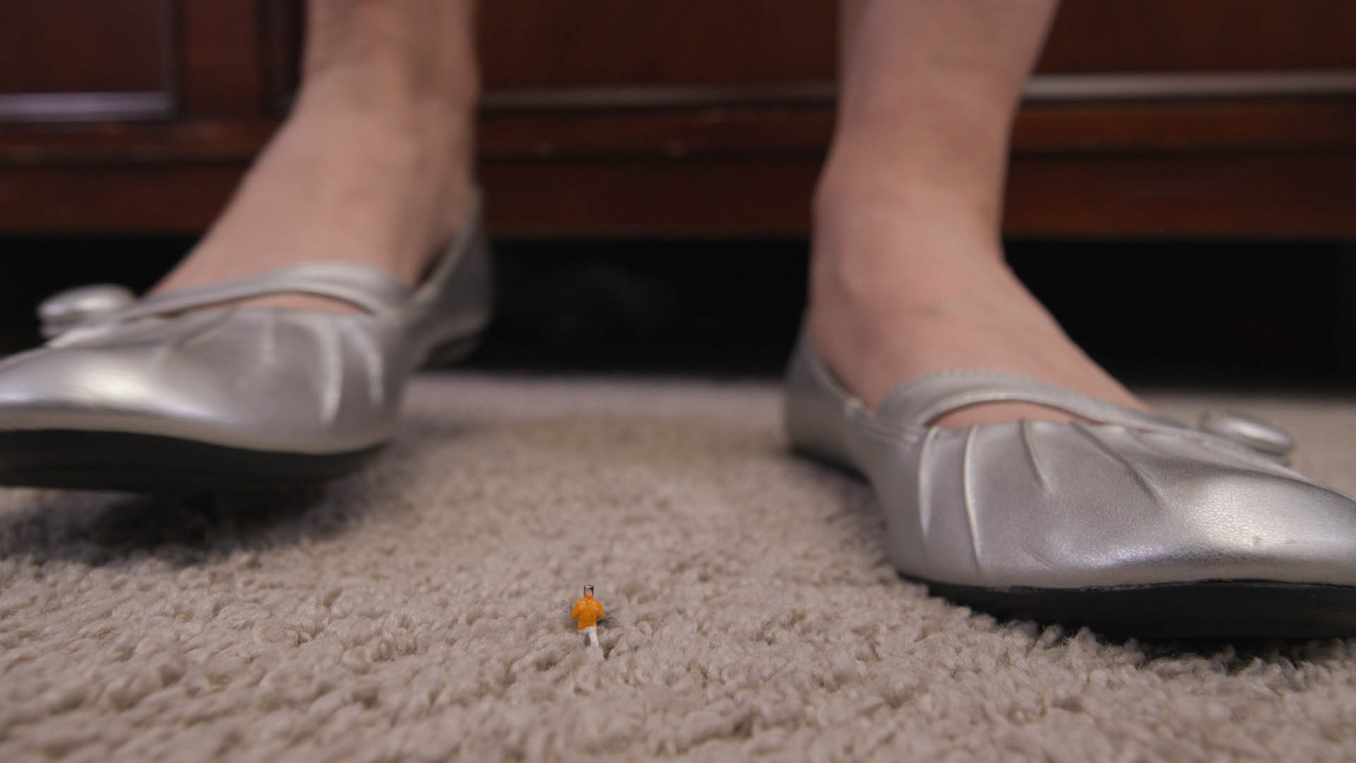 Shrunk in the Act 4K - Image 22