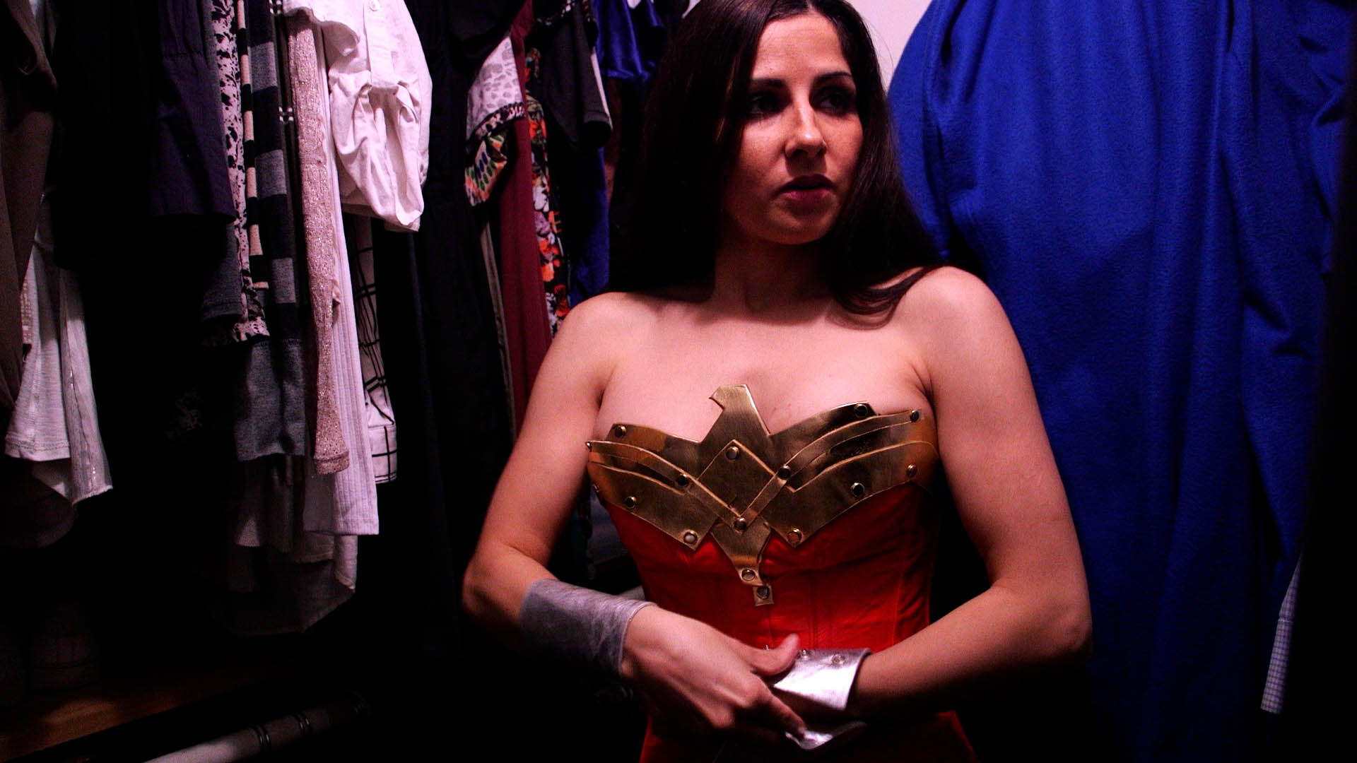 Cat Burglar on a Mission 4K - Image 10