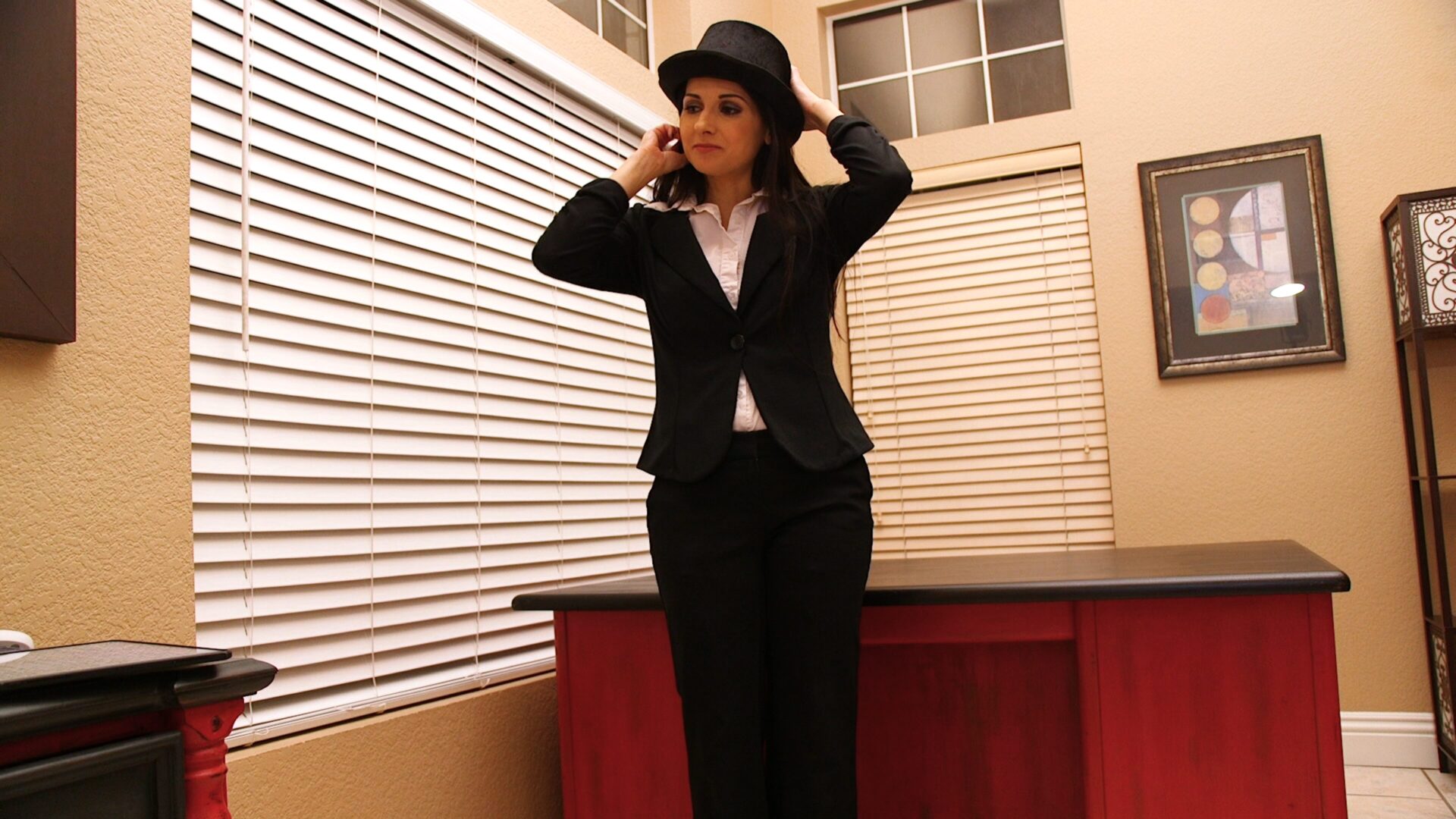 The Queen of Hearts 4K - Image 19