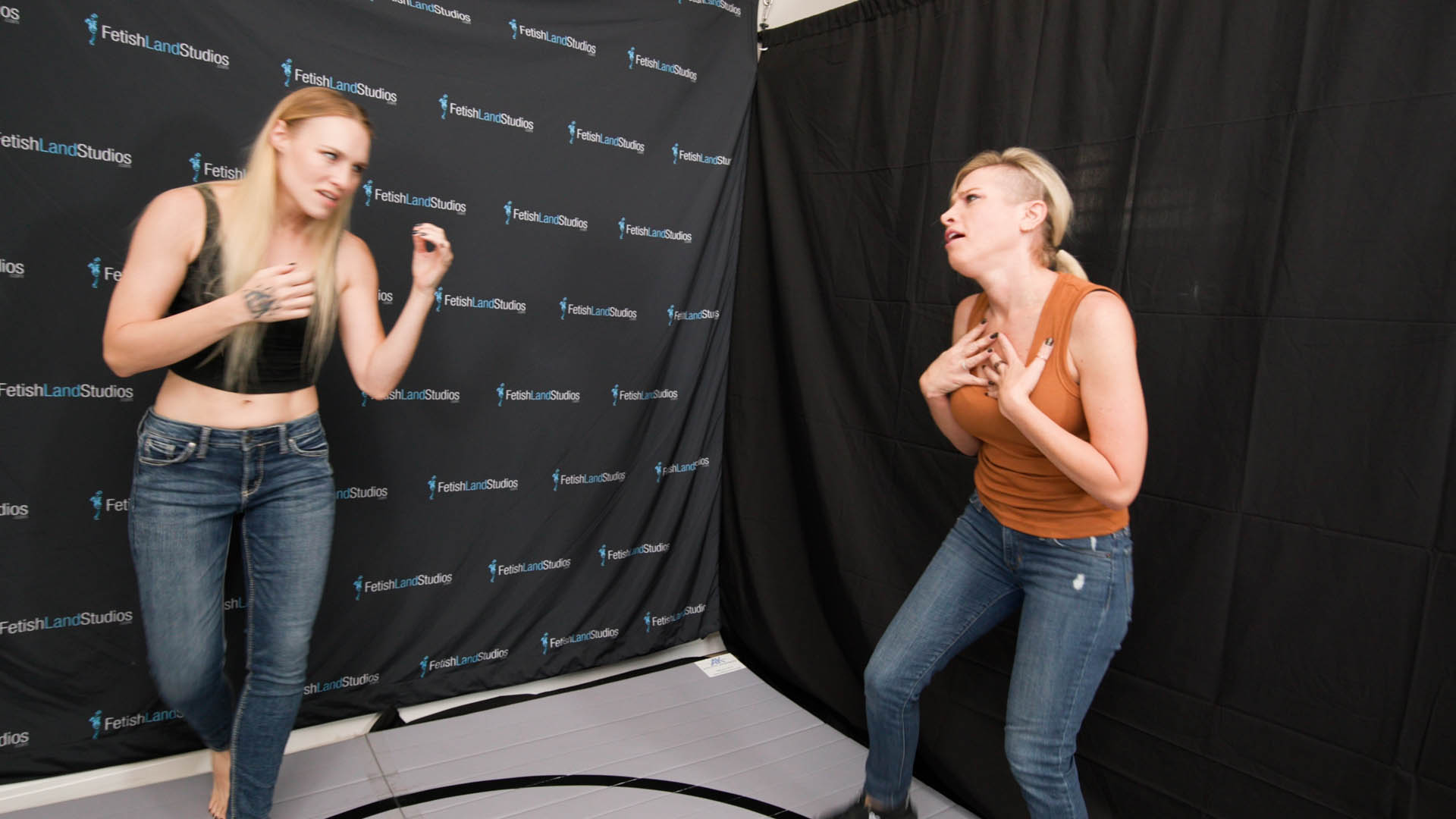 Bounty Hunter Vs MMA Fighter 4K - Image 11