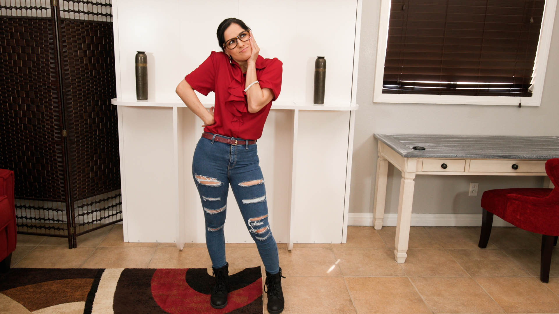 Hannah the Loser Bully 4K - Image 14