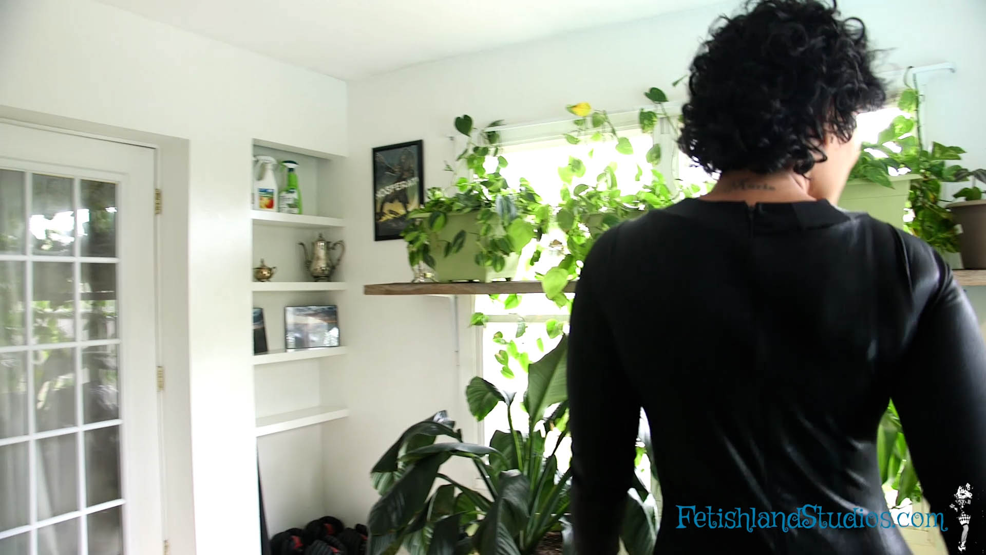 Cat Burglar Gets it in the End - Image 3