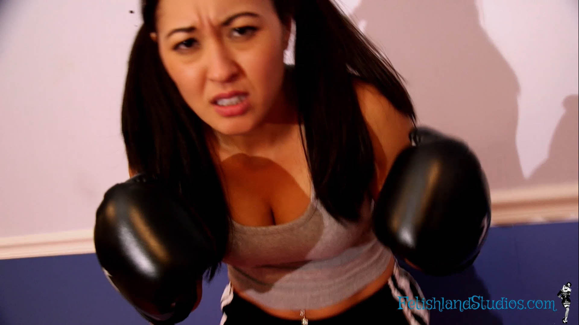 Little Sister Boxing (Little Step-Sister Boxing) 4K - Image 6