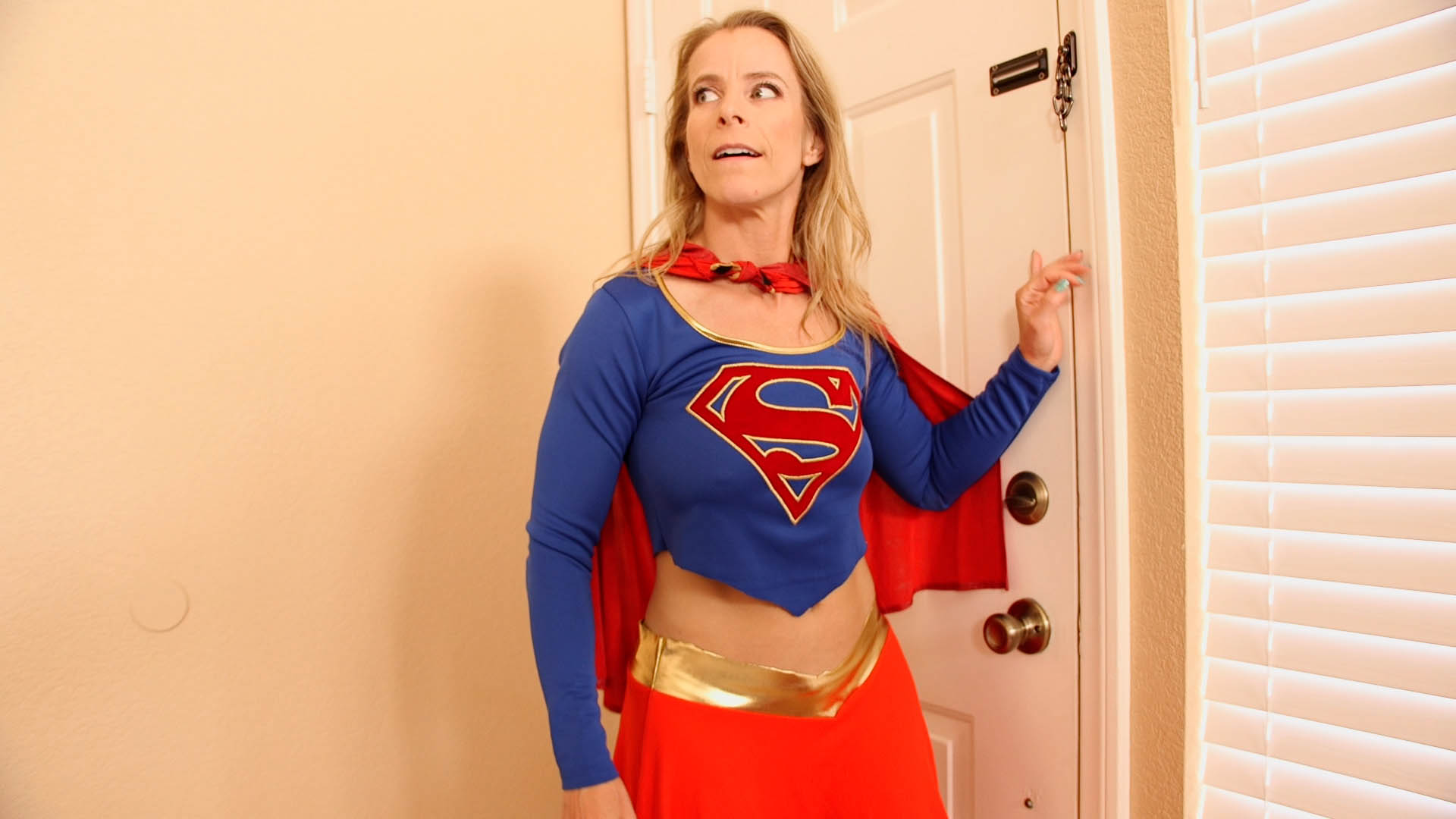 Silencing Supergirl 4K - Image 11