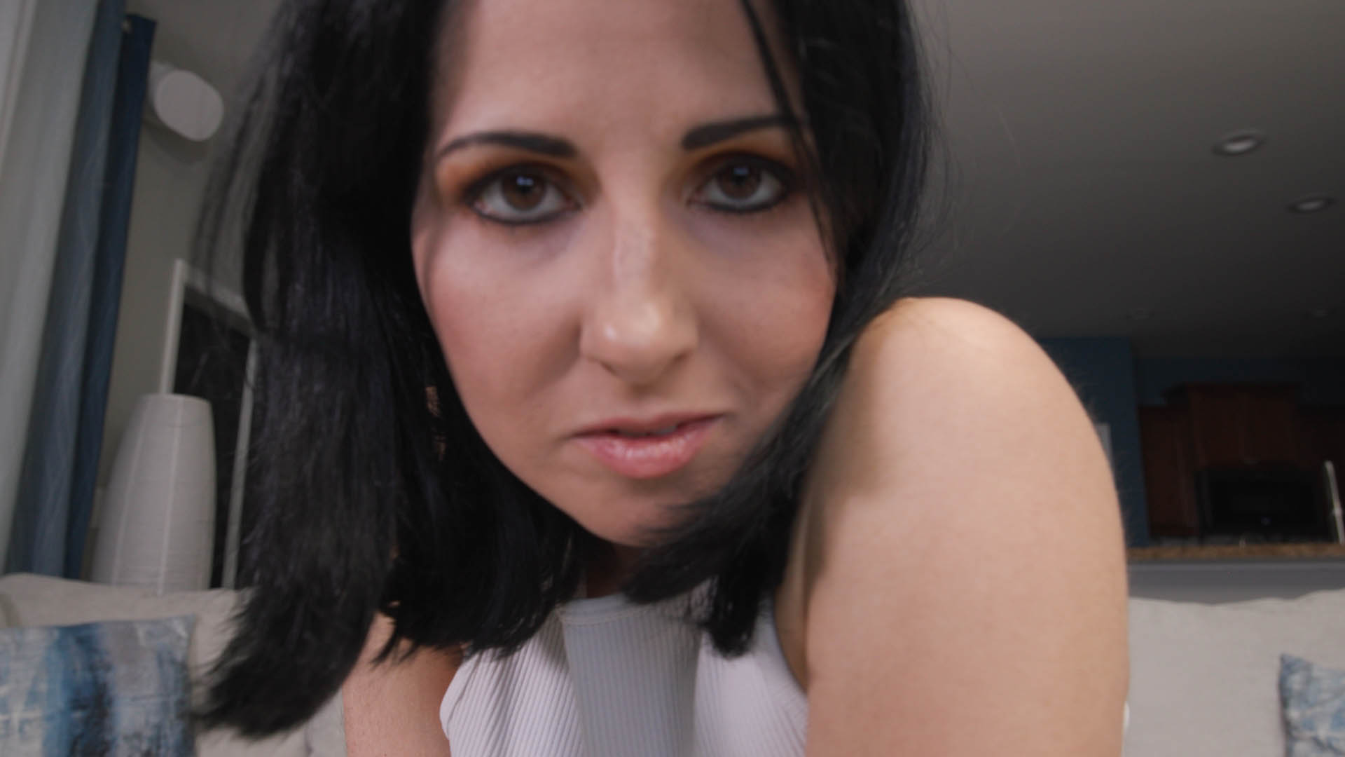 Killer Mom 4K - Image 12